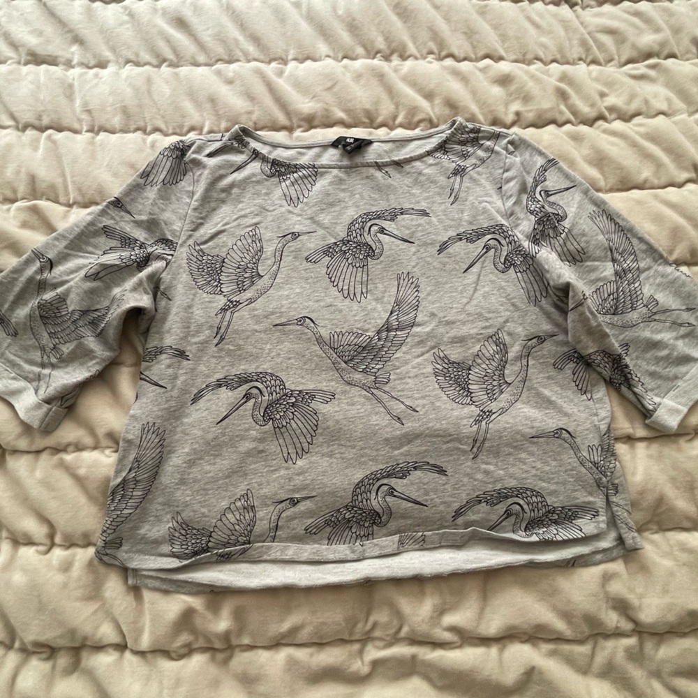 EUC H&M Crane Print Cropped Tee